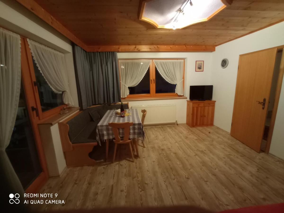 Apartmán Haus Sonnenschein Holzgau Exteriér fotografie